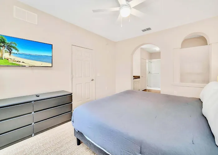 2Br Condo With Shared Pool & Hot Tub, Near Disney!